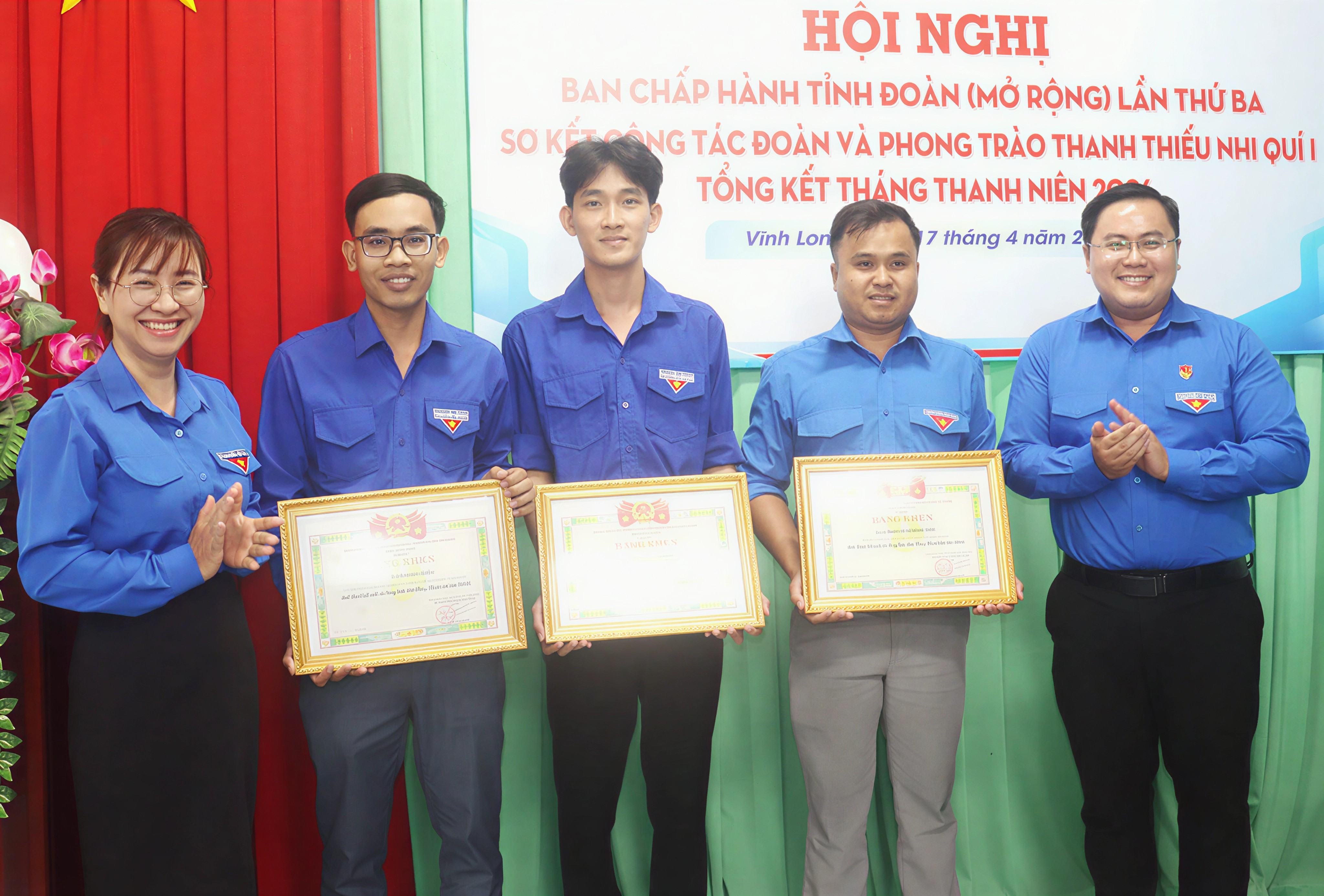 Đoàn phường Duyên Hải được khen thưởng tại Hội nghị Ban Chấp hành Tỉnh Đoàn Vĩnh Long