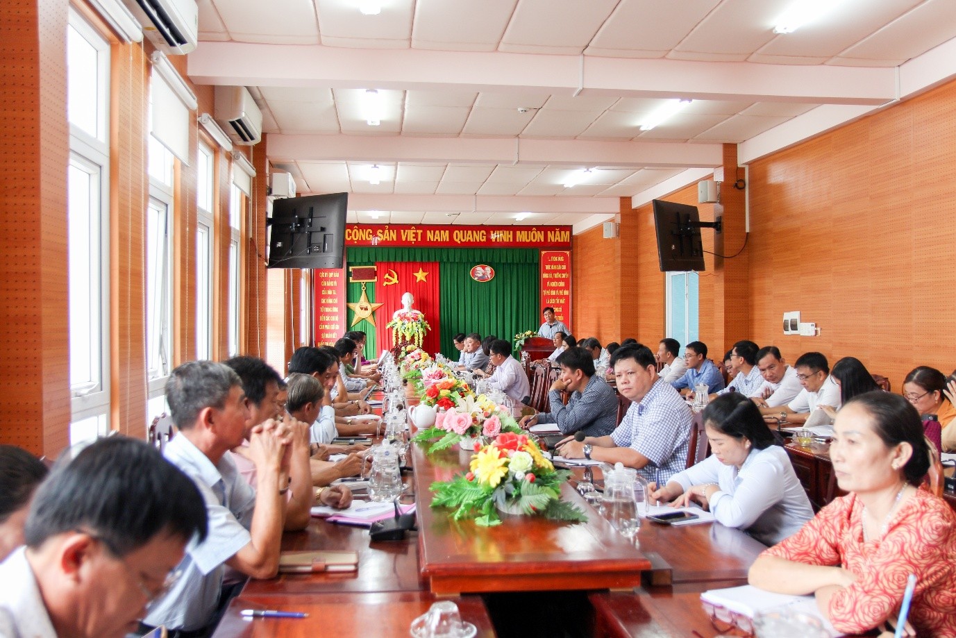 Đảng ủy phường Duyên Hải sơ kết công tác tháng 10, triển khai nhiệm vụ tháng 11 năm 2025