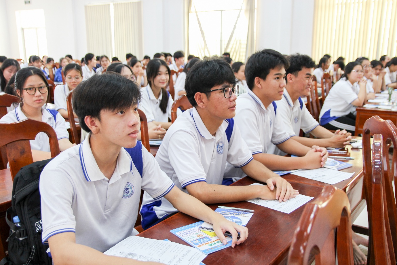 Hơn 200 lao động tham dự hội thảo tư vấn việc làm tại phường Duyên Hải